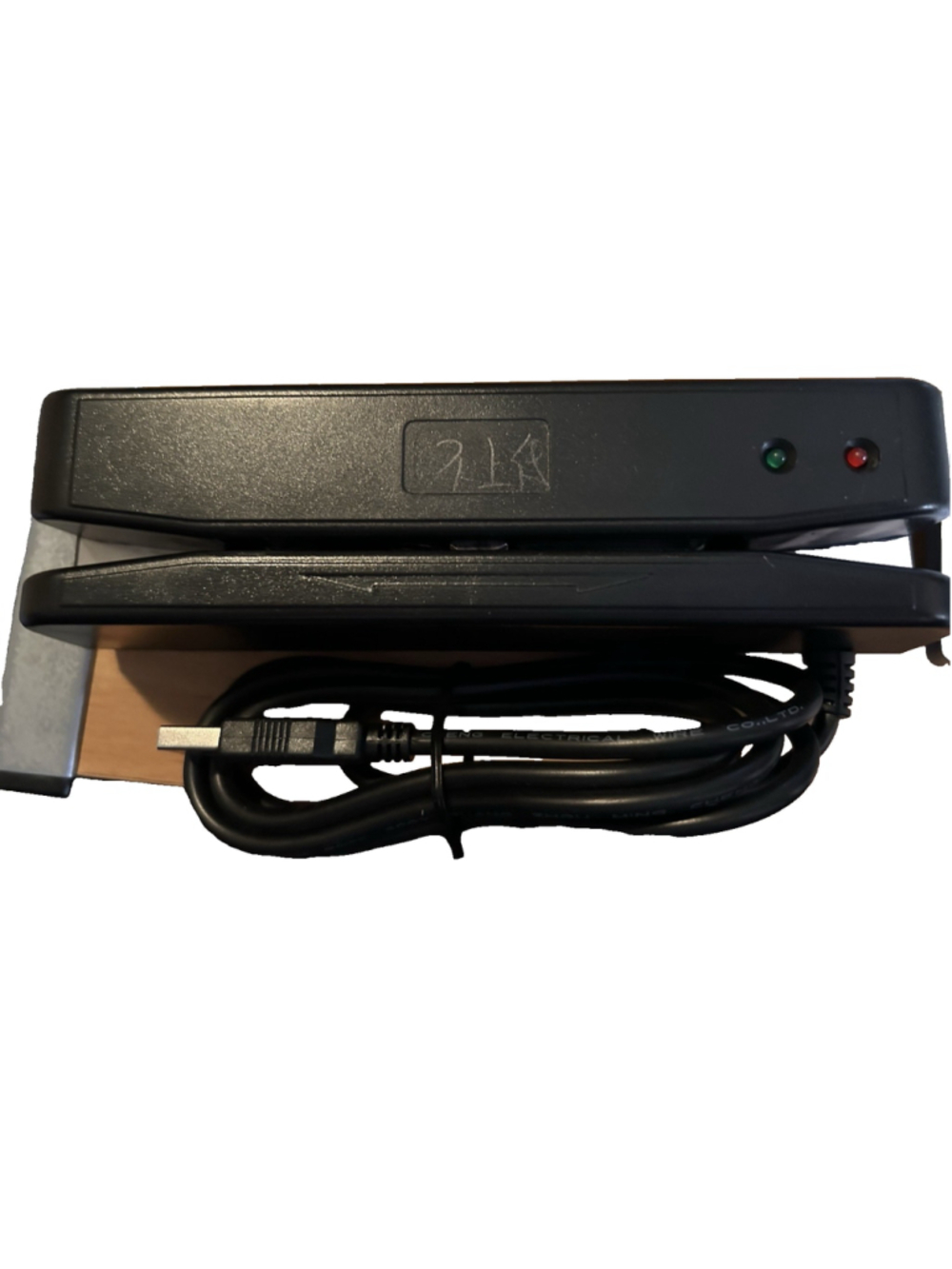 Magnetic USB Credit Card Reader NT-400 Black Plugs In
